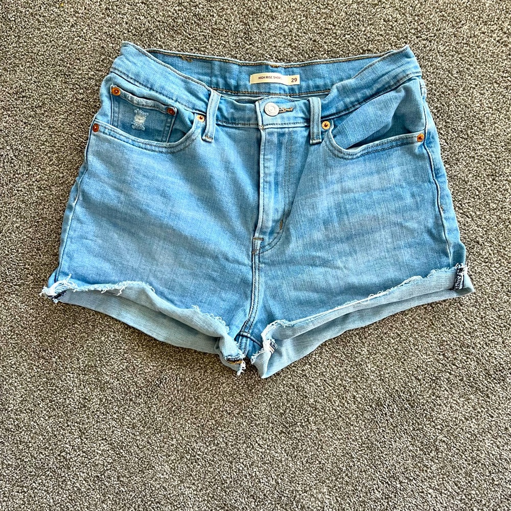 Levi’s High Rise Cut Off Denim Shorts 29 Light Wash